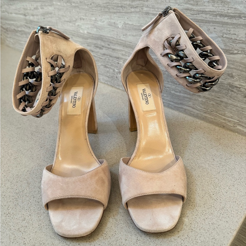 Valentino 8.5 US